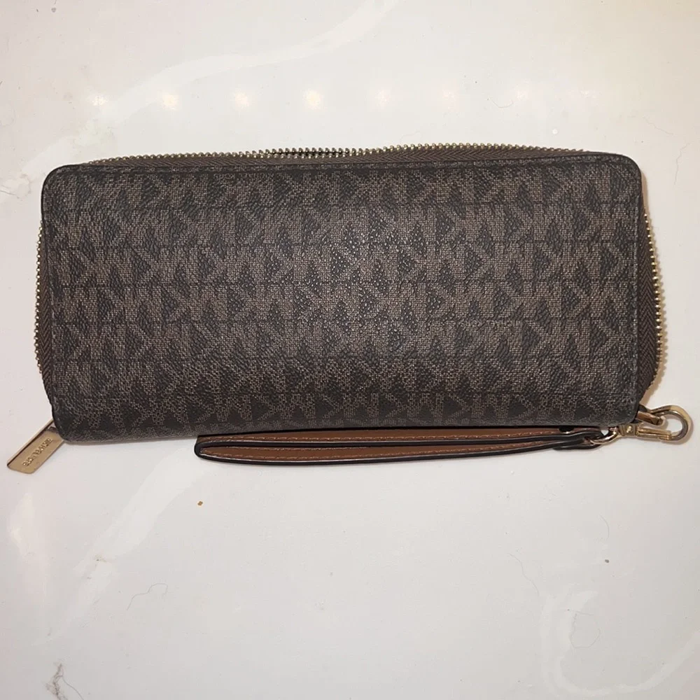 Michael Kors Jet Set Brown Wristlet Wallet - Picture 2 of 7